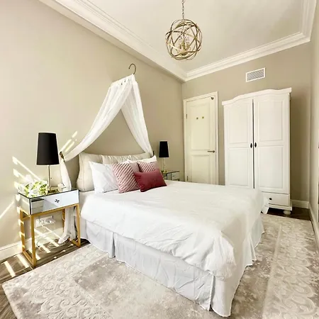 Magnifique 1 Plein Centre Juan Les Pins 50m Des Plages Διαμέρισμα *